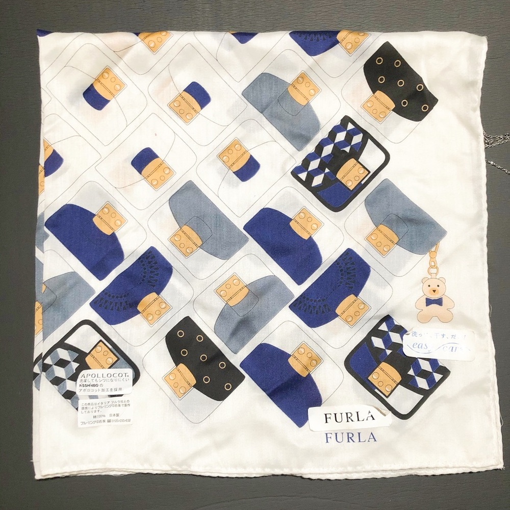 🌸Furla cotton cut scarf🌸